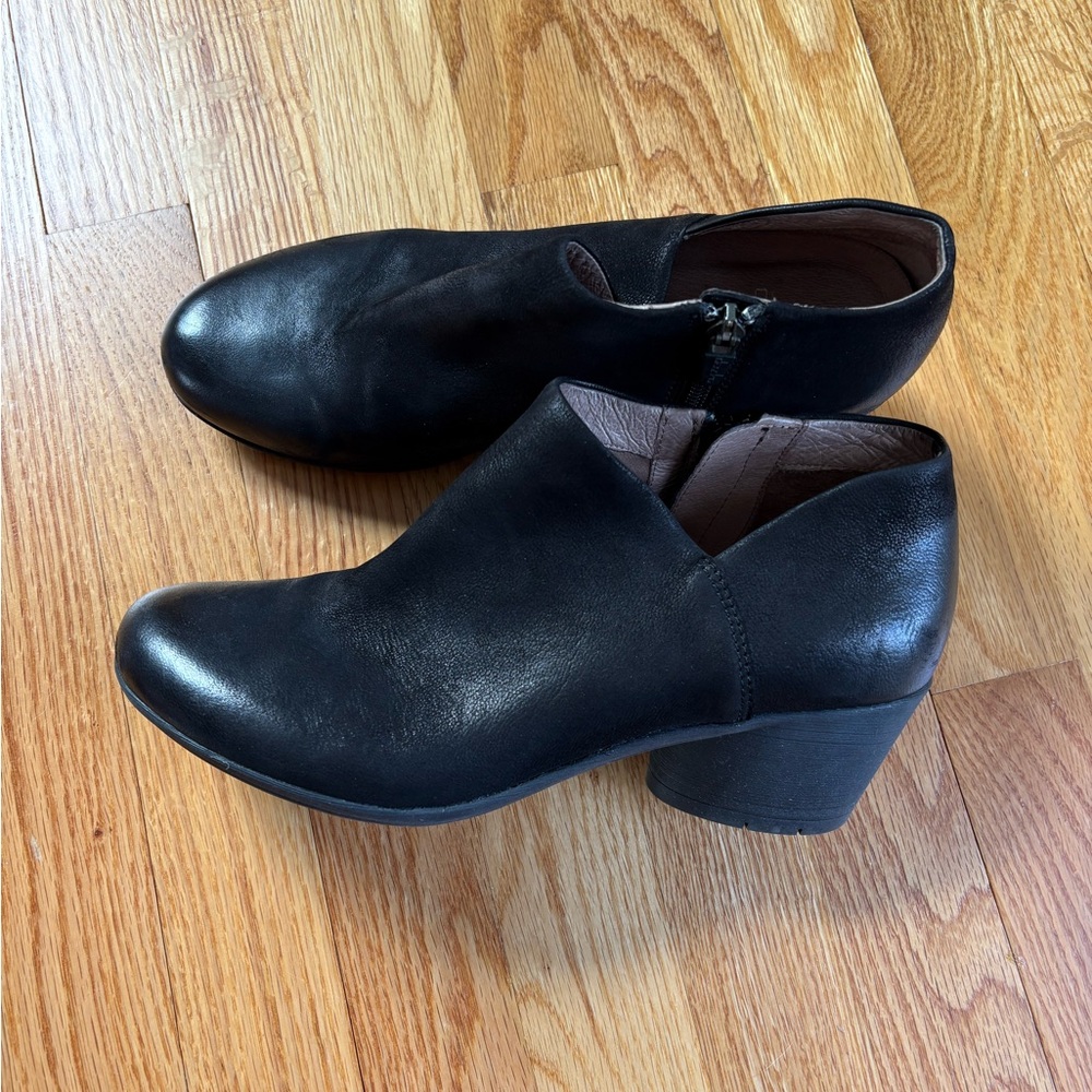 Dansko Women's Raina Bootie